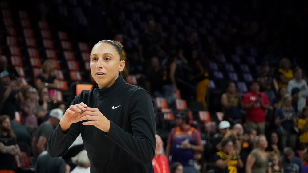 Diana Taurasi scored 23 points on Sunday, including 12 during the Mercury's highest-scoring first q...