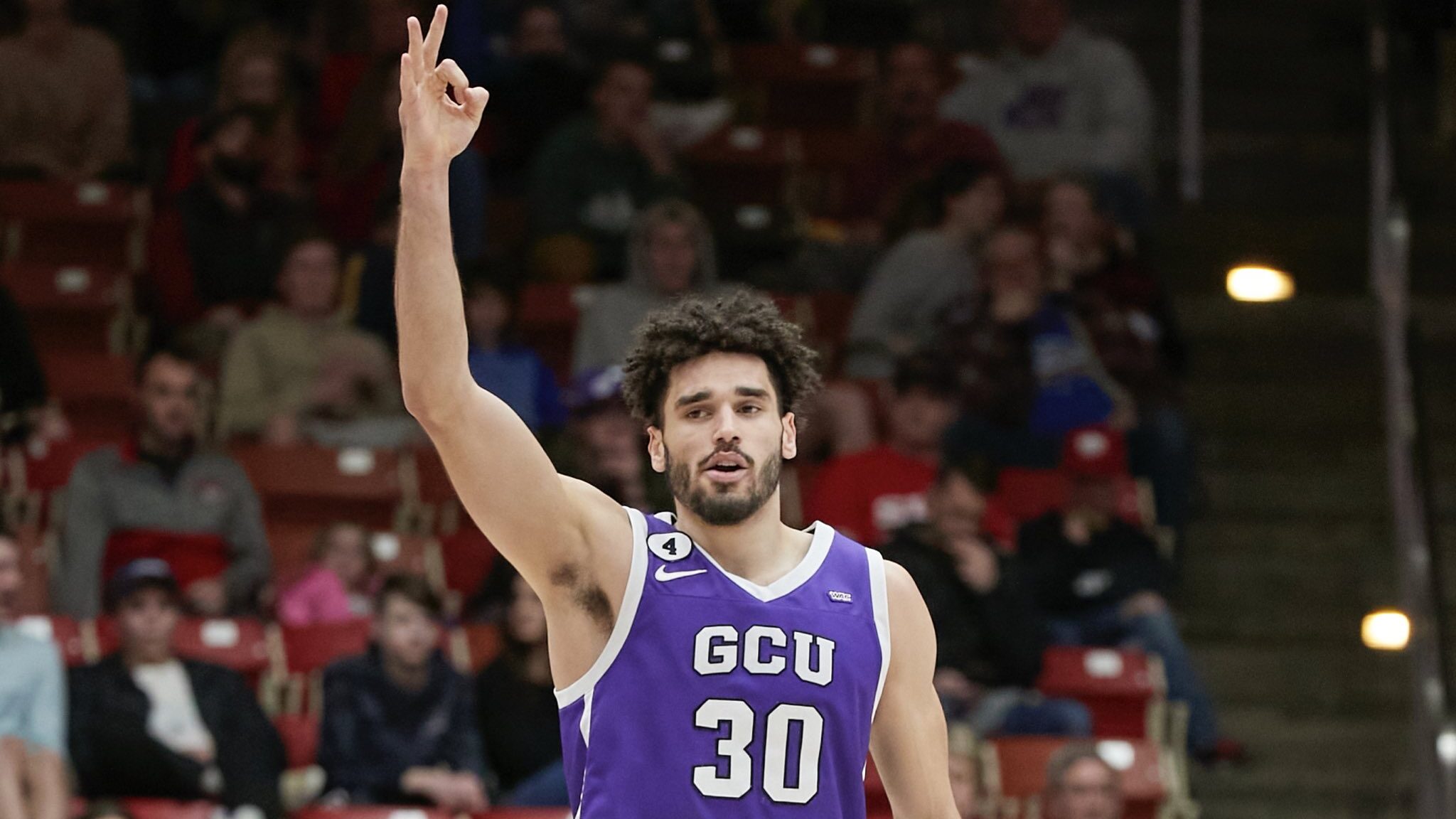 GCU basketball's Gabe McGlothan throws down poster dunk in win over Utah Tech
