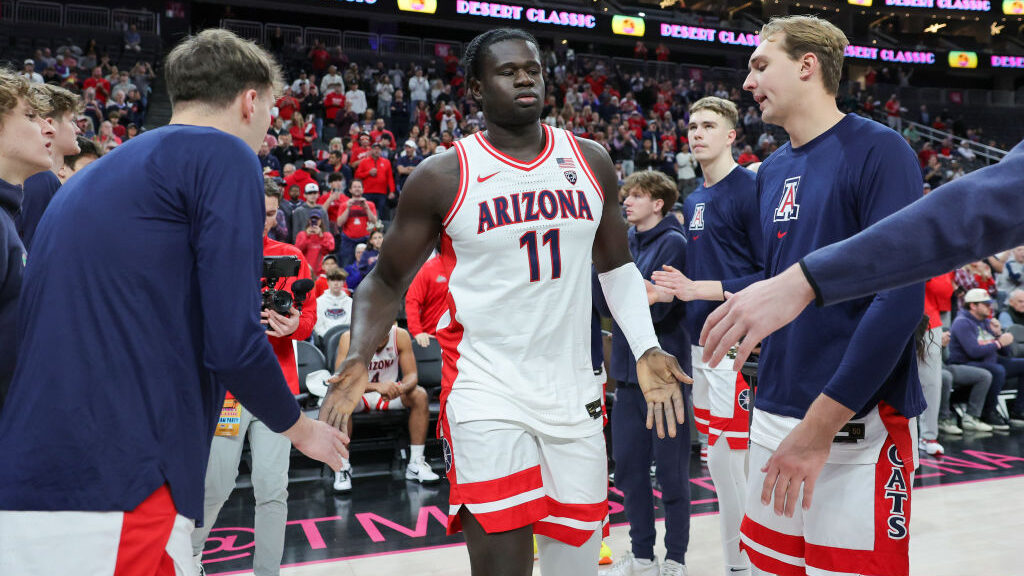 Arizona center Oumar Ballo enters transfer portal