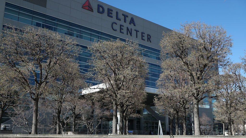 It's official: Coyotes will move from Arizona to Utah with sale to Jazz owner