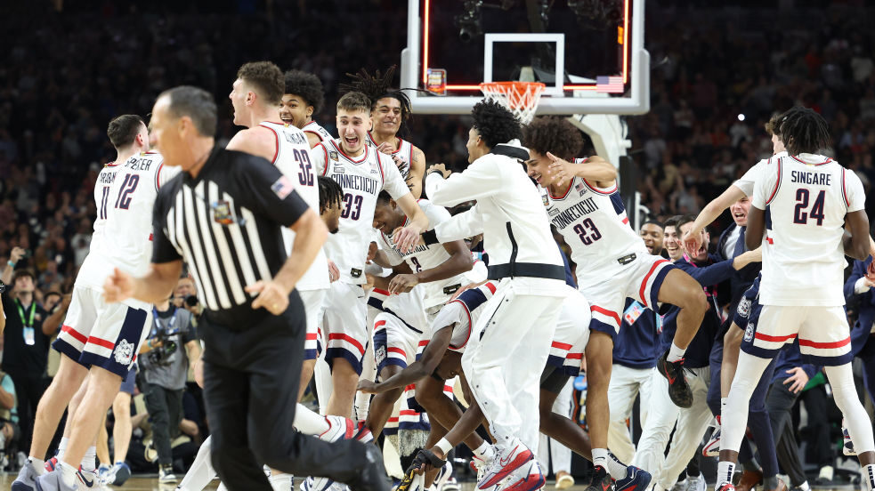 UConn becomes 1st back-to-back national champion since 2007 with win over Purdue