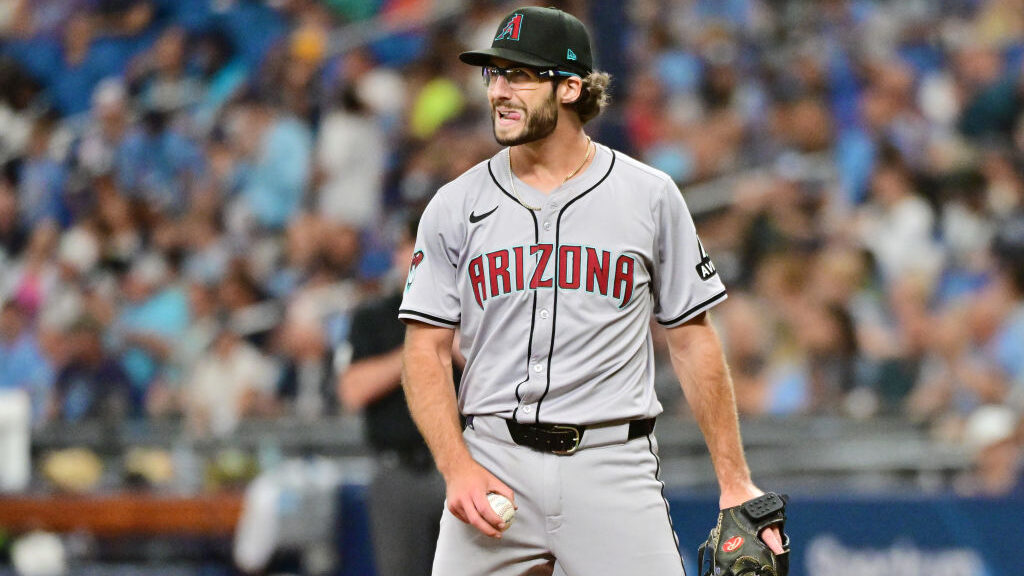 Diamondbacks end series winning streak in sloppy loss to Rays