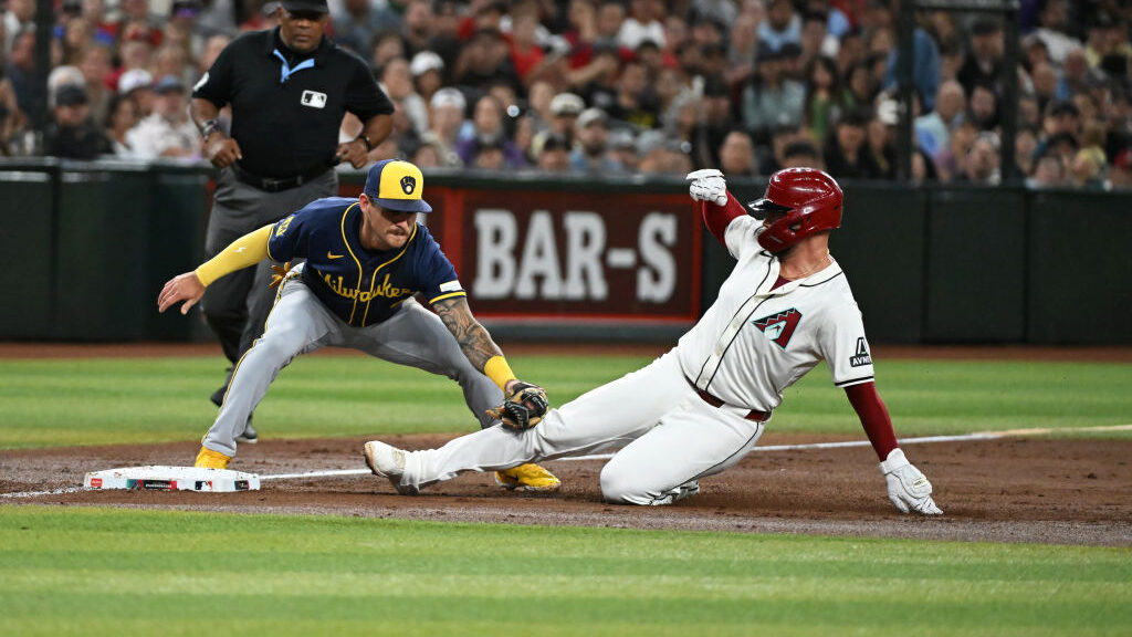 Brewers take Round 1 of 7, as Diamondbacks' offense comes back to earth