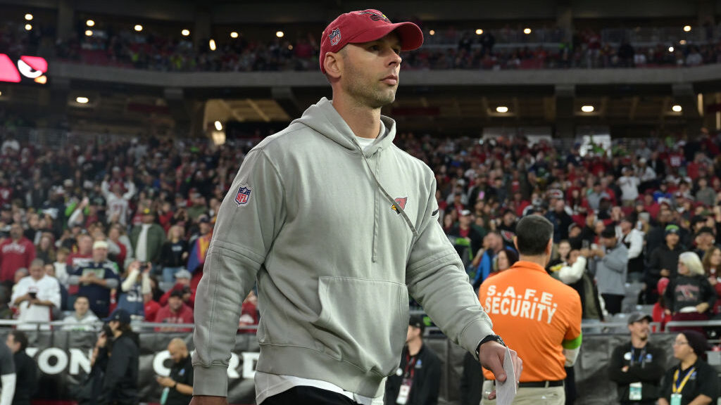 Does momentum exist? Ask Cardinals head coach Jonathan Gannon