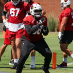 Arizona Cardinals OL Kelvin Beachum runs through drills during practice on Wednesday, Sept. 25, 2024, in Tempe. (Tyler Drake/Arizona Sports)