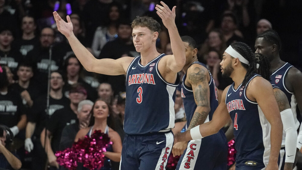 No. 12 Arizona basketball beats Bronny James, USC for bounce-back win